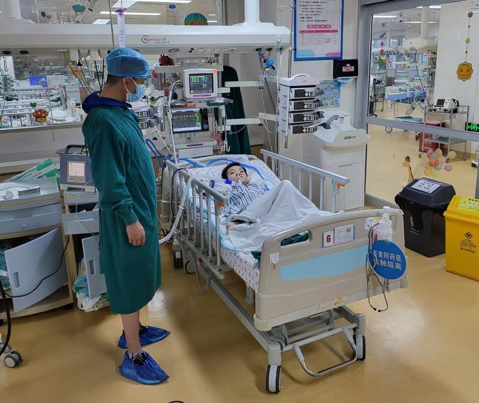 广州跨省救护车出租公司